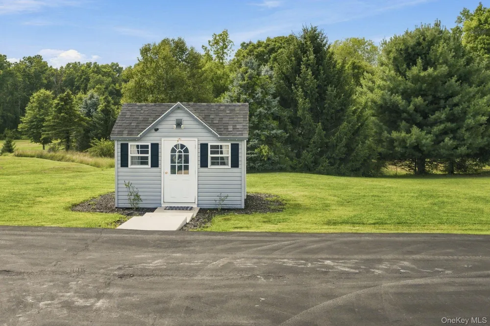 16 Rosio Lane Modena, NY 12548