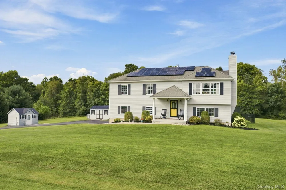 16 Rosio Lane Modena, NY 12548