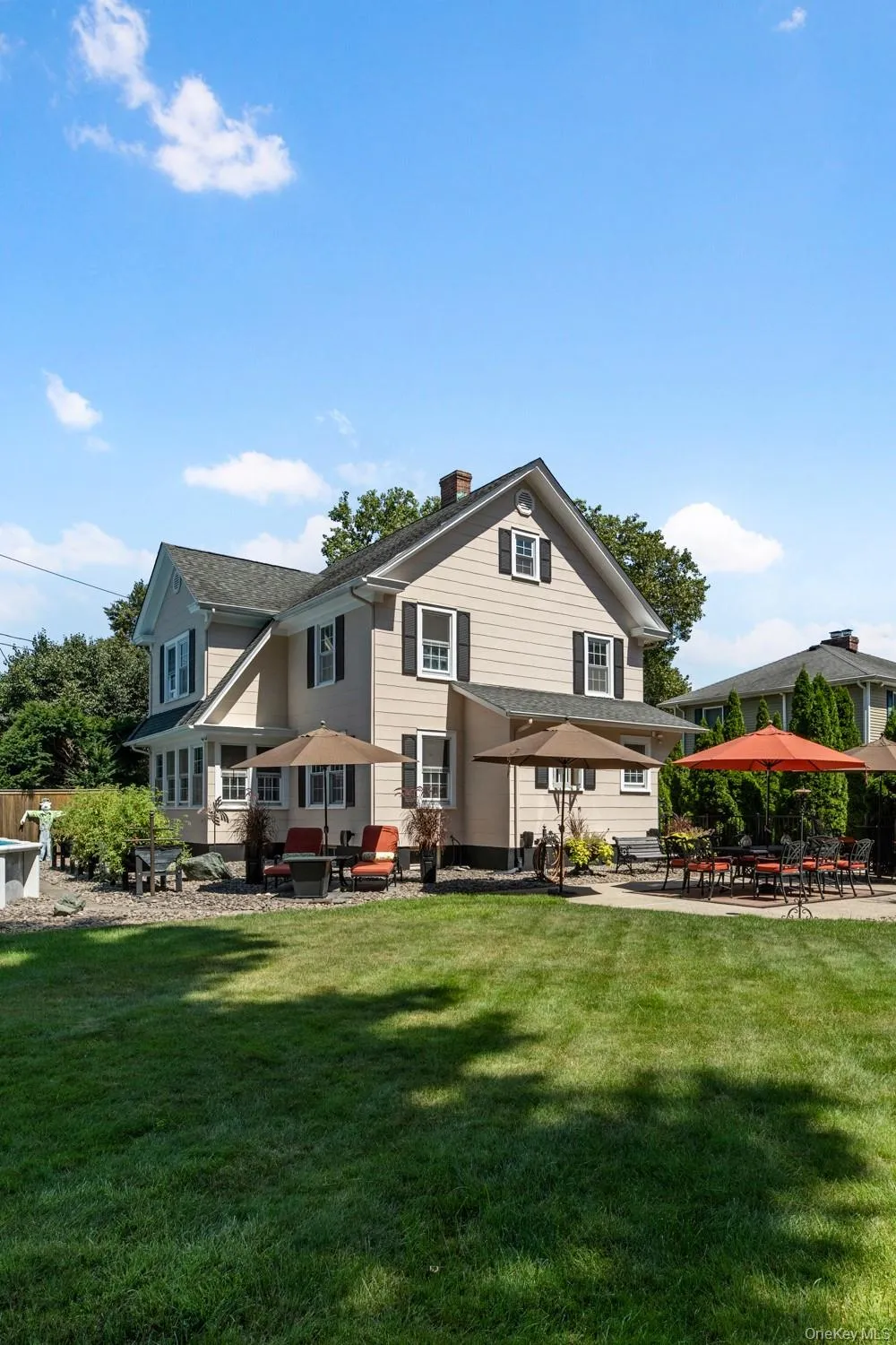 22 Ketewamoke Avenue Babylon, NY 11702