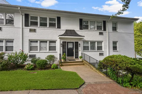 6 Avon Circle #C