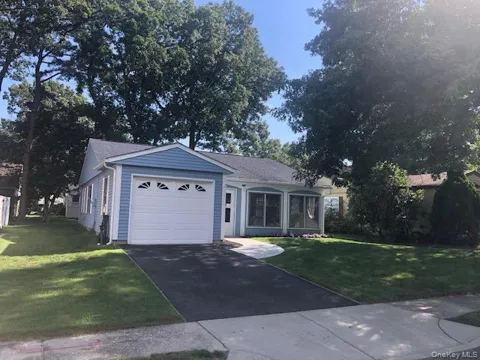 185 Kingston Drive