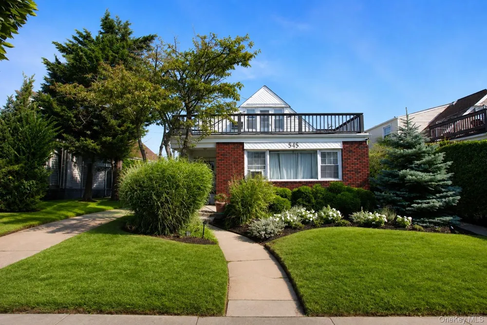 545 E Park Avenue Long Beach, NY 11561