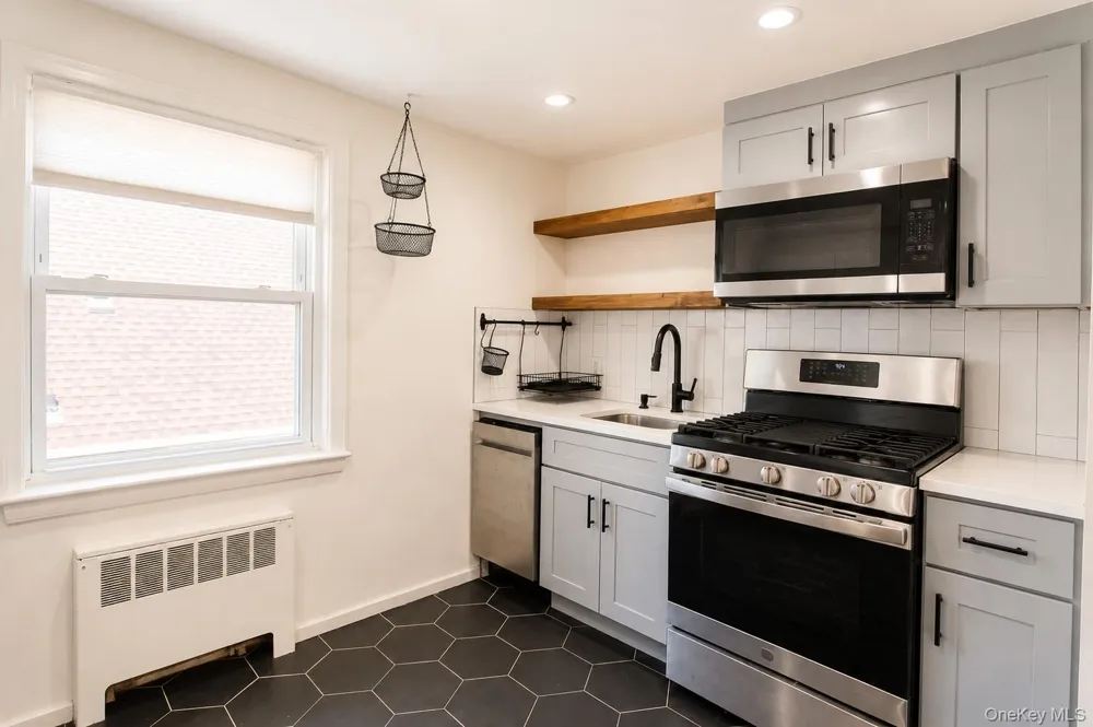 545 E Park Avenue Long Beach, NY 11561