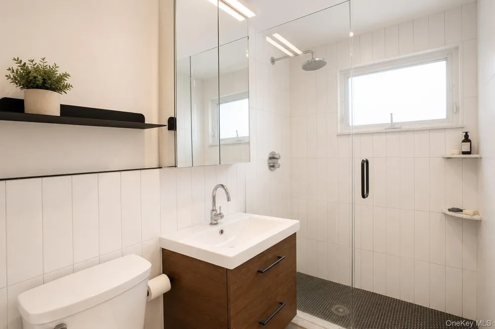 545 E Park Avenue Long Beach, NY 11561