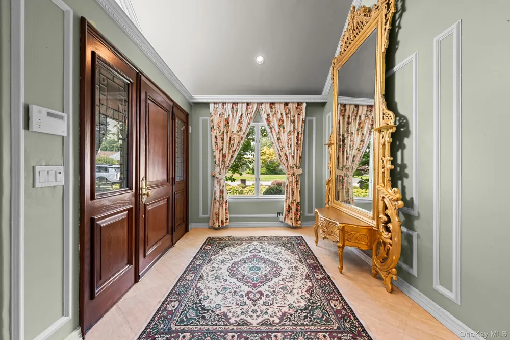 171 S Kensington Avenue Rockville Centre, NY 11570