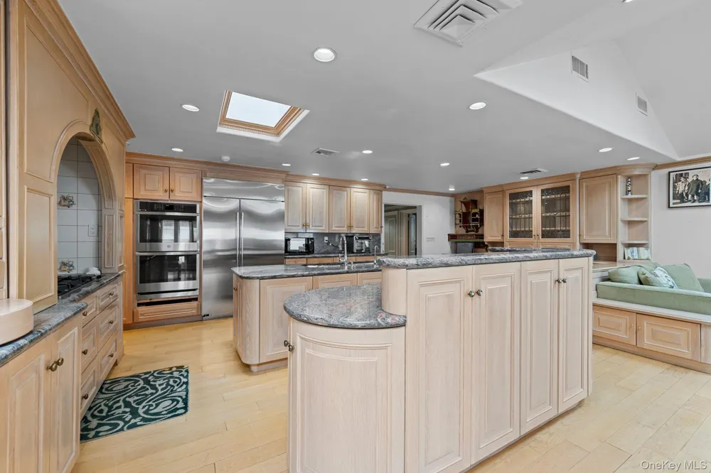 171 S Kensington Avenue Rockville Centre, NY 11570
