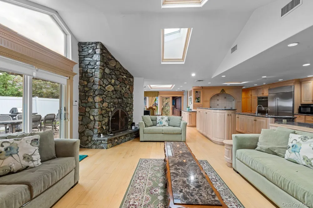 171 S Kensington Avenue Rockville Centre, NY 11570