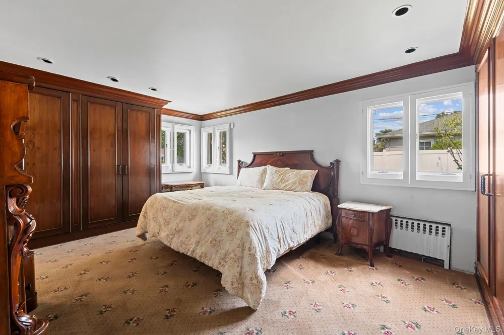 171 S Kensington Avenue Rockville Centre, NY 11570