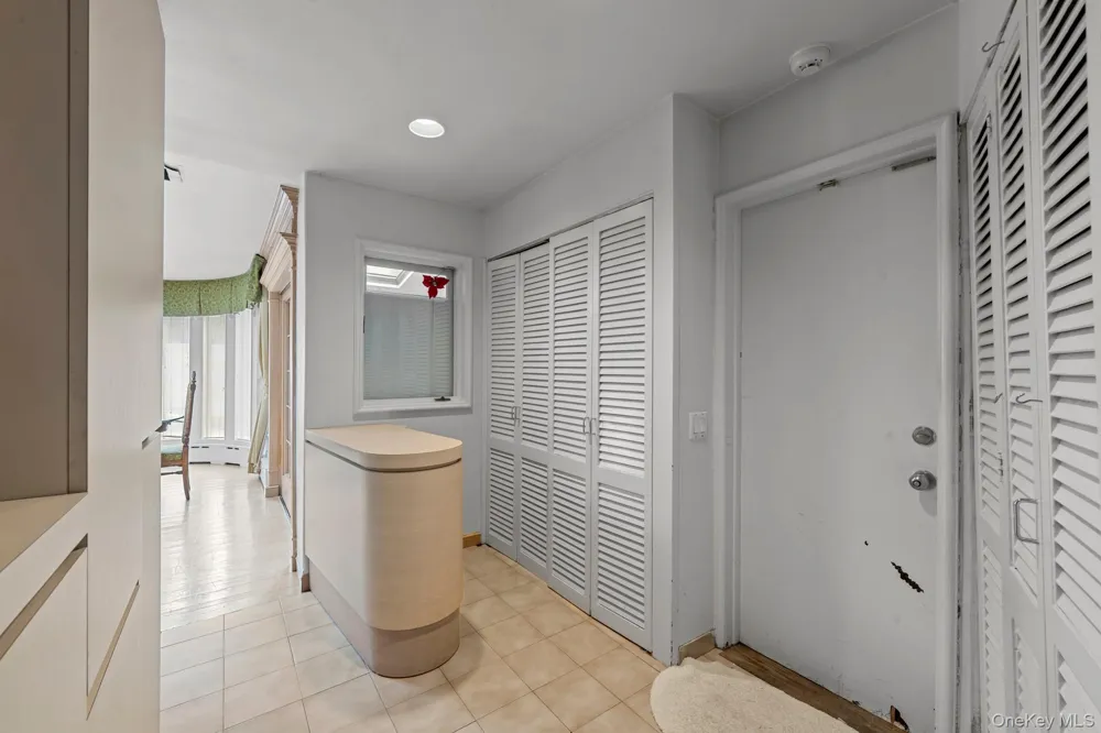 171 S Kensington Avenue Rockville Centre, NY 11570