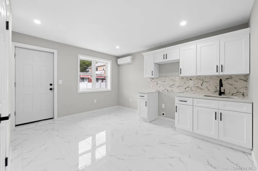 4067 Baychester Avenue Bronx, NY 10466