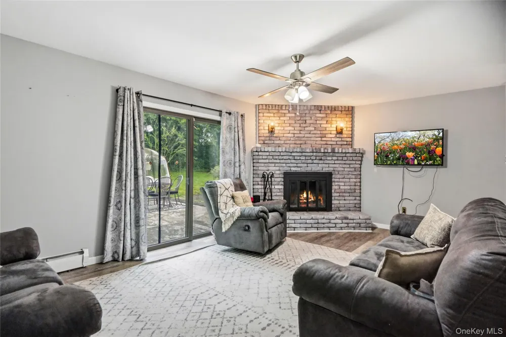 28 Block Boulevard Port Jefferson, NY 11776