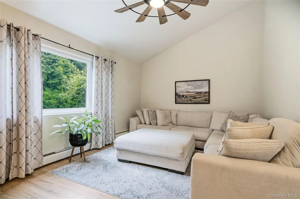 28 Block Boulevard Port Jefferson, NY 11776