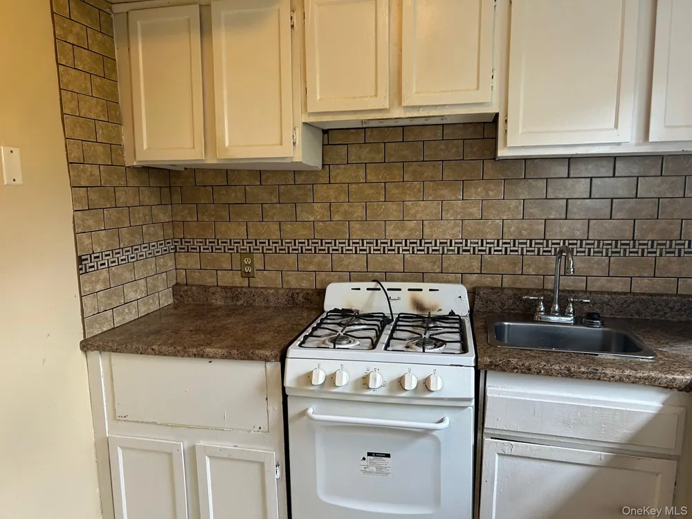 175 Sneden Place #175 Spring Valley, NY 10977