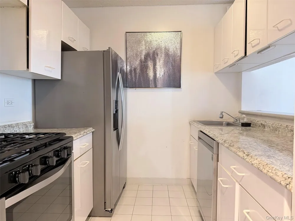 2 S End Avenue #3W New York (Manhattan), NY 10280