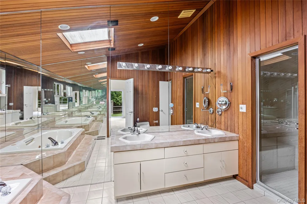 23 The Registry East Quogue, NY 11942
