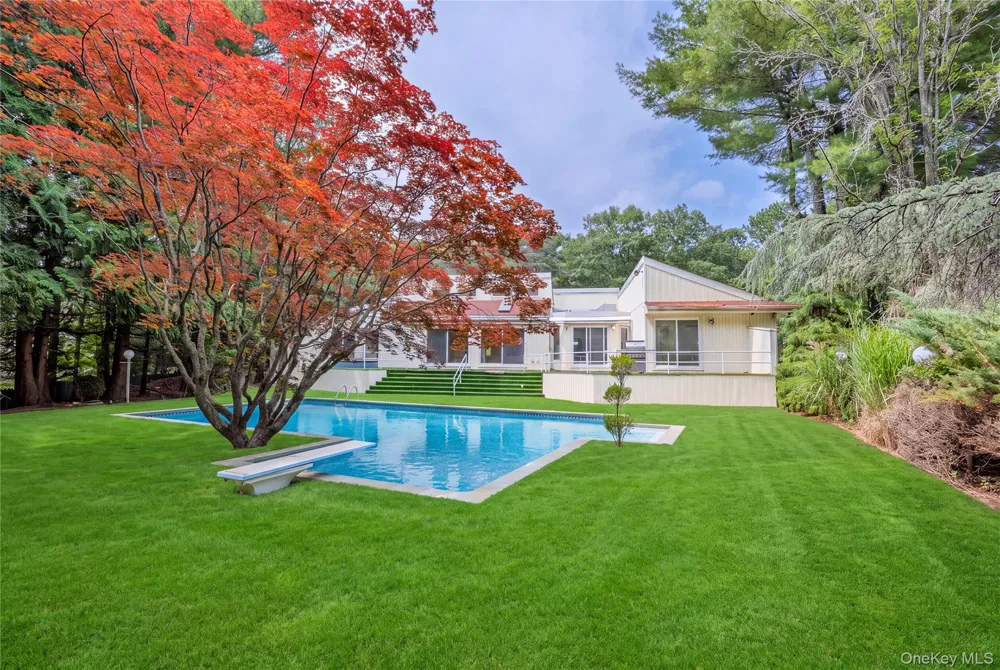 23 The Registry East Quogue, NY 11942