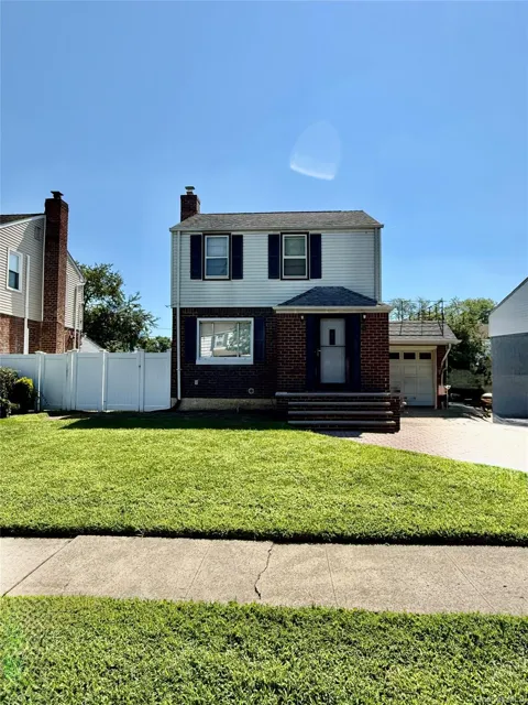 49 Queens Avenue