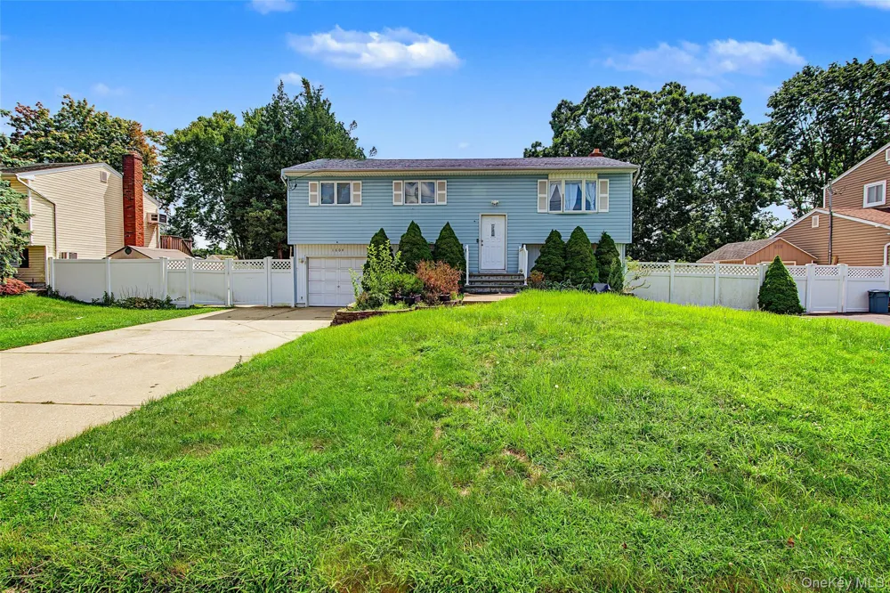 1604 Church Street Holbrook, NY 11741