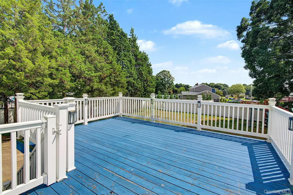 1604 Church Street Holbrook, NY 11741
