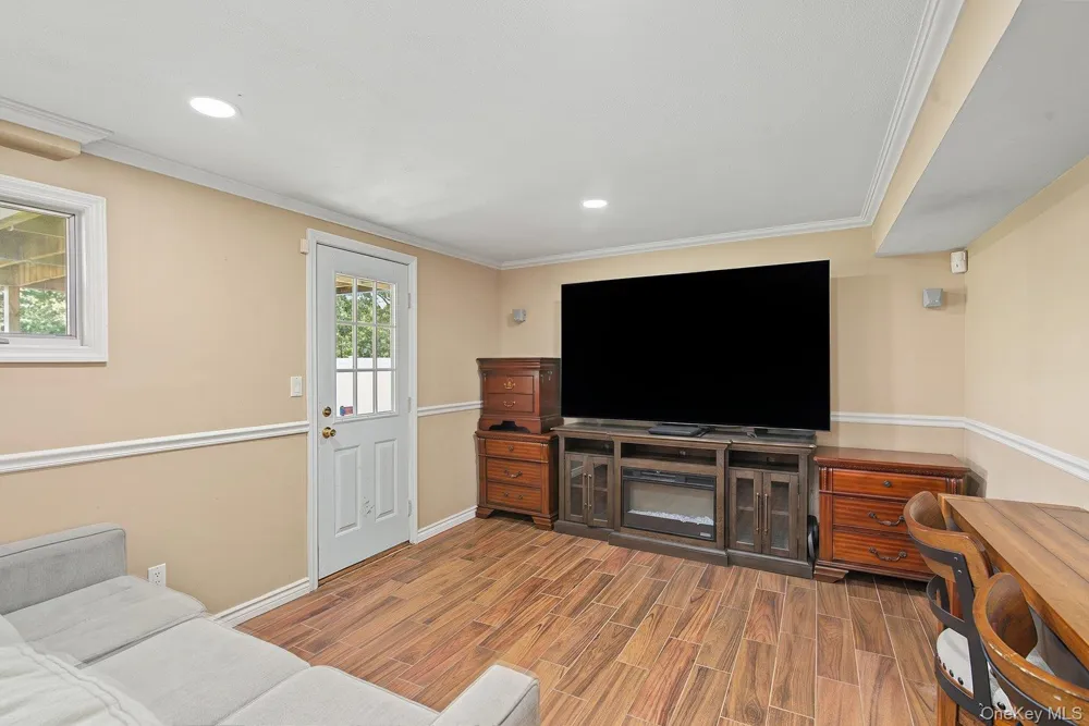 1604 Church Street Holbrook, NY 11741