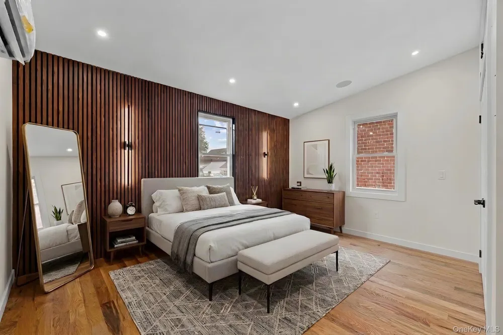 18704 Williamson Avenue Springfield Gardens, NY 11413