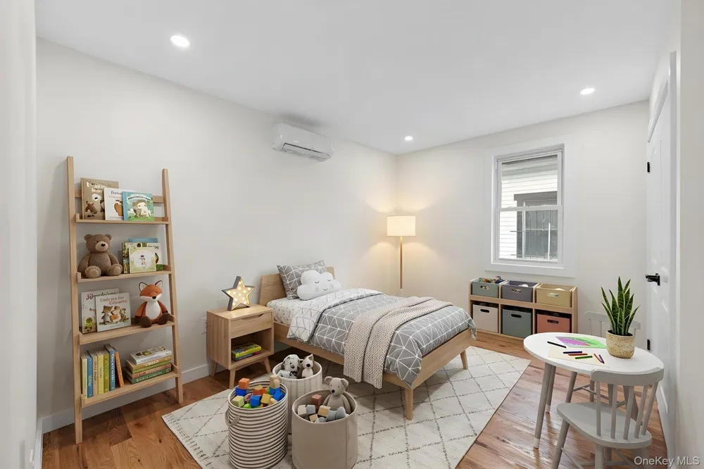 18704 Williamson Avenue Springfield Gardens, NY 11413