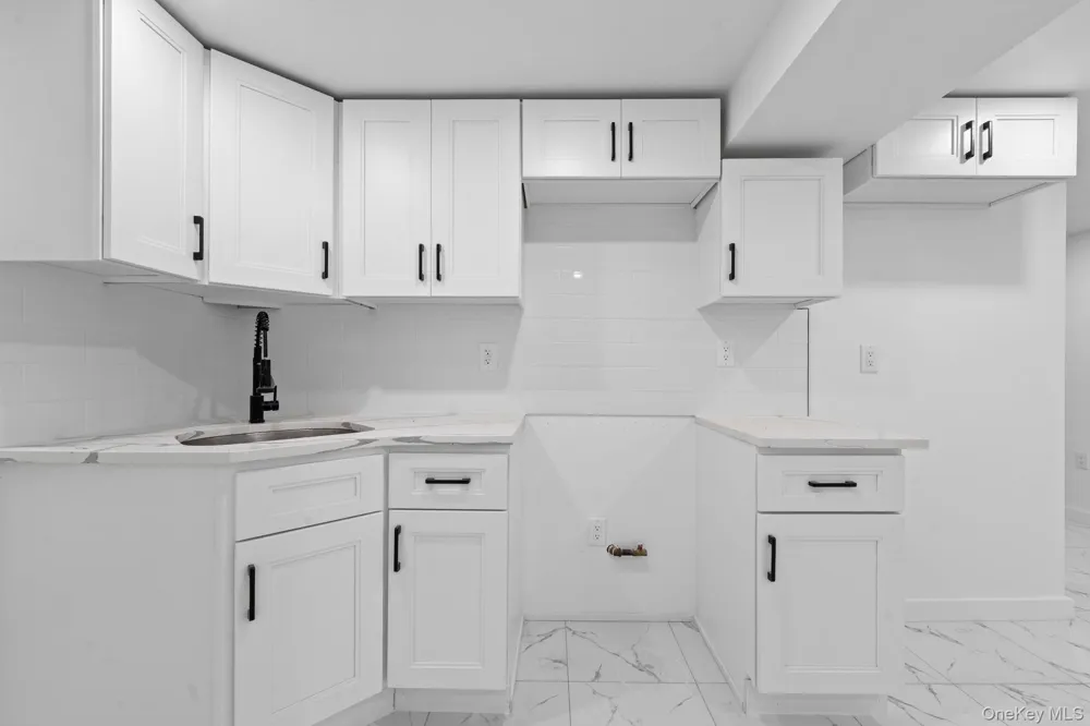 18704 Williamson Avenue Springfield Gardens, NY 11413