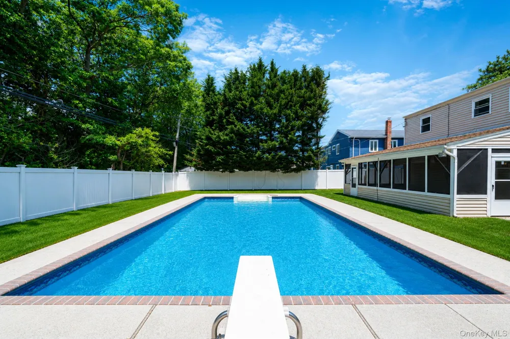 130 Greenbelt Parkway Holbrook, NY 11741