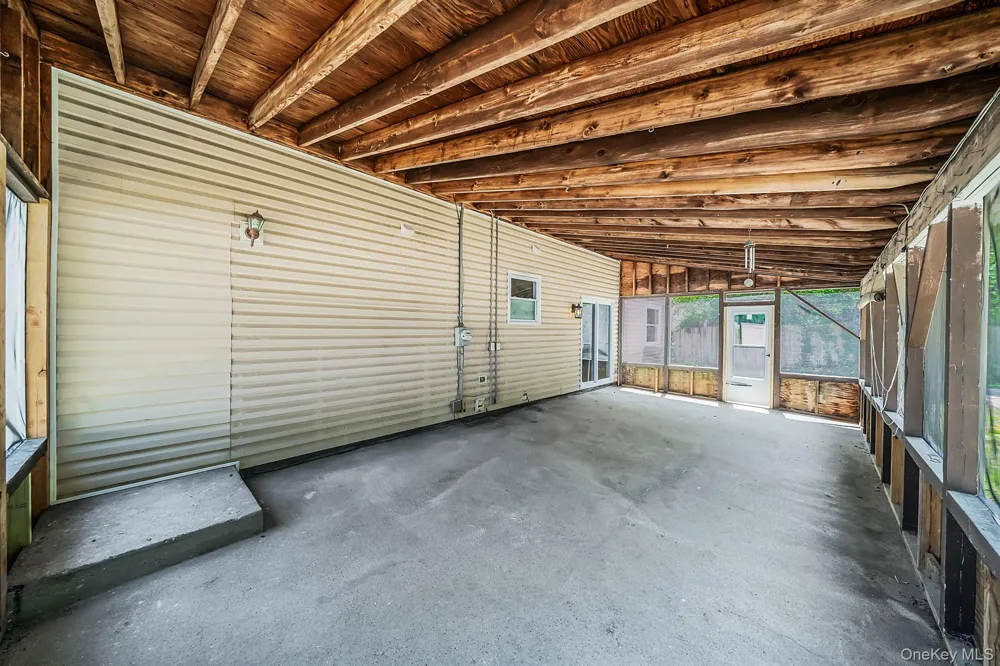 130 Greenbelt Parkway Holbrook, NY 11741