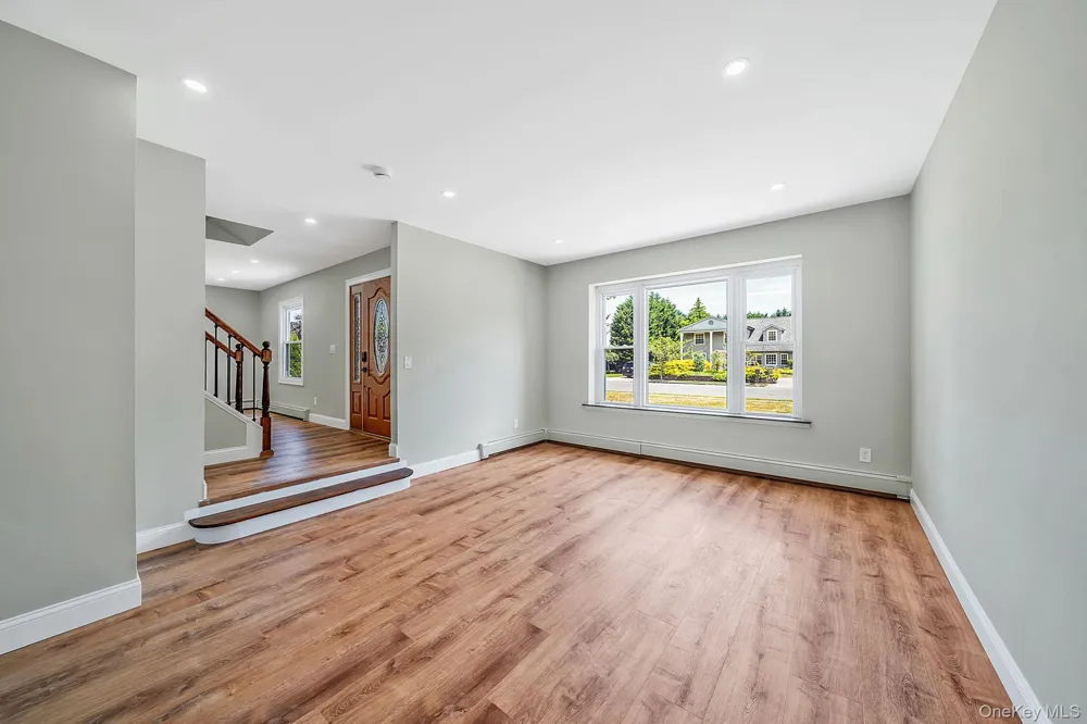 130 Greenbelt Parkway Holbrook, NY 11741