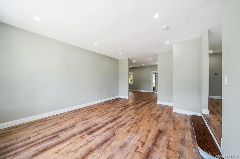 130 Greenbelt Parkway Holbrook, NY 11741