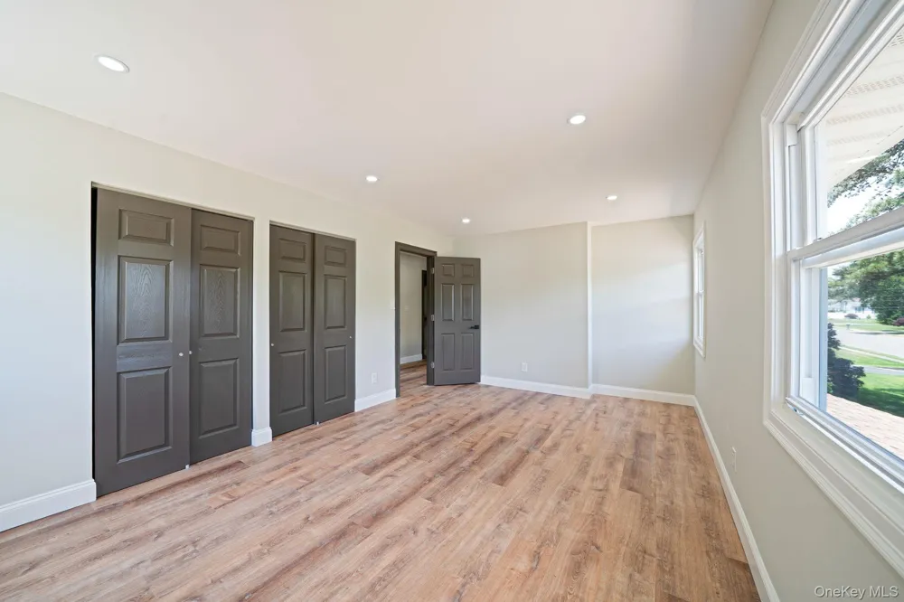 130 Greenbelt Parkway Holbrook, NY 11741
