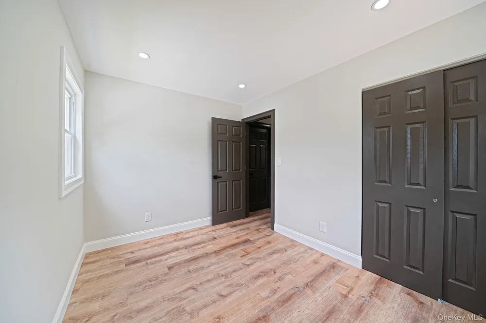 130 Greenbelt Parkway Holbrook, NY 11741