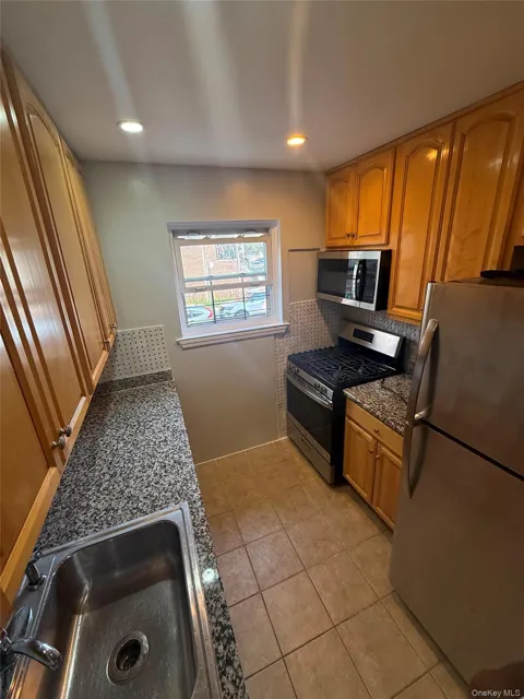 739 Adee Avenue #1