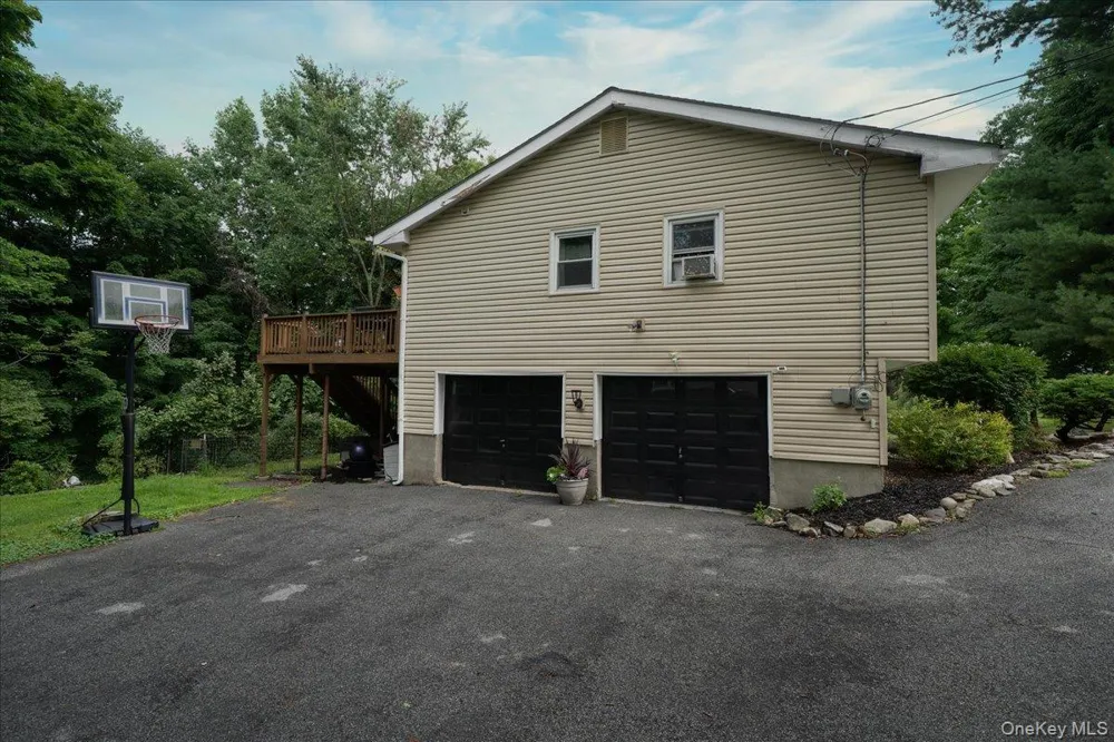 30 Laura Road Monroe, NY 10950