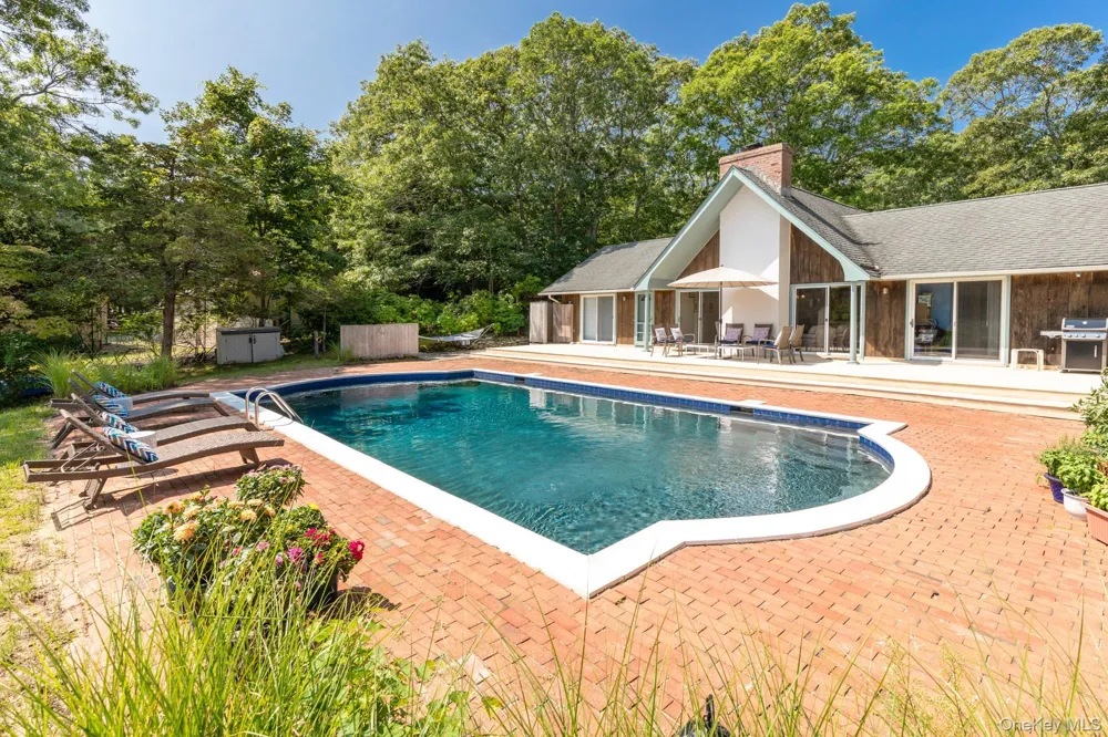 59 Isle Of Wight Road East Hampton, NY 11937