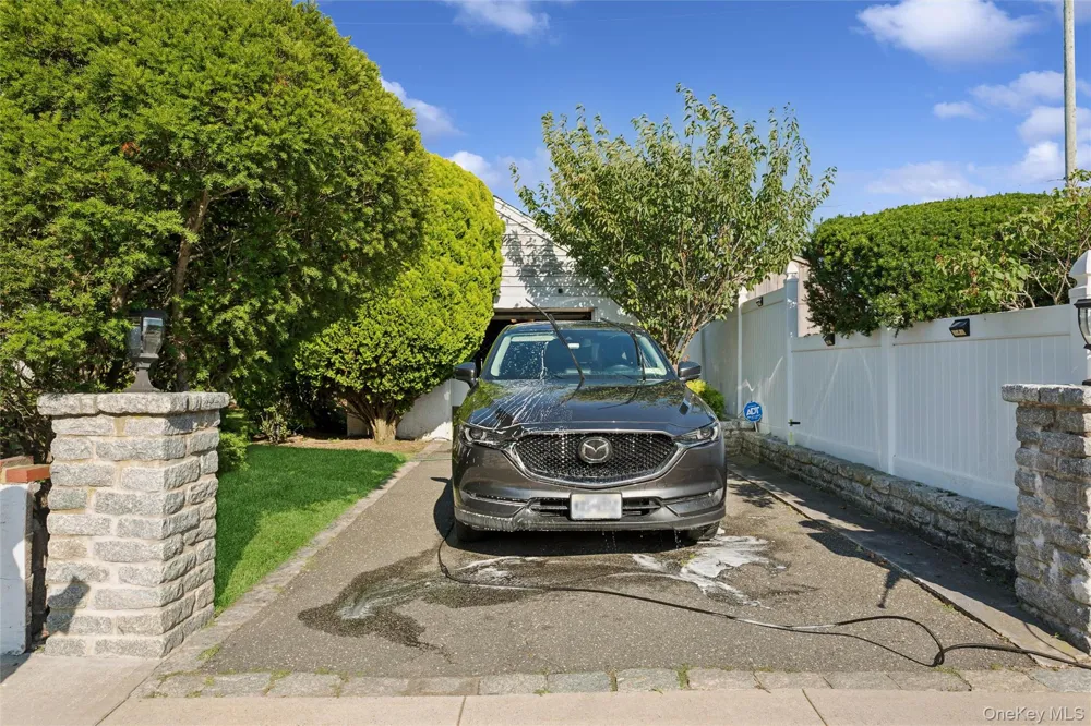 142 Cleveland Long Beach, NY 11561