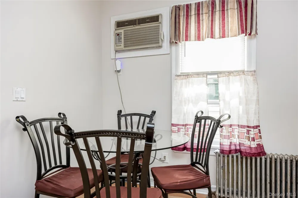88-35 75th Avenue Glendale, NY 11385