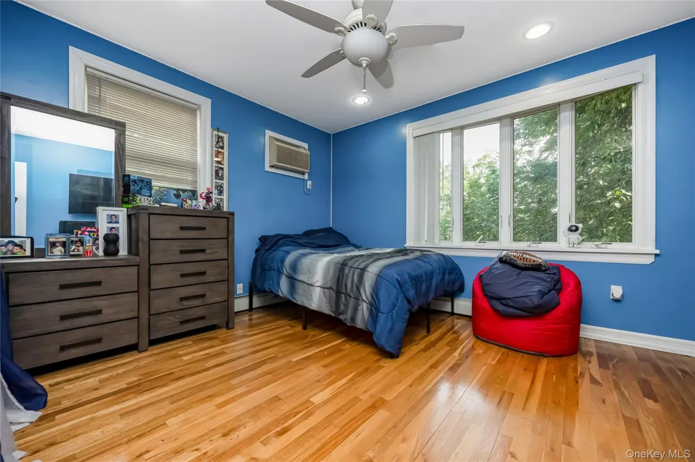 88-35 75th Avenue Glendale, NY 11385