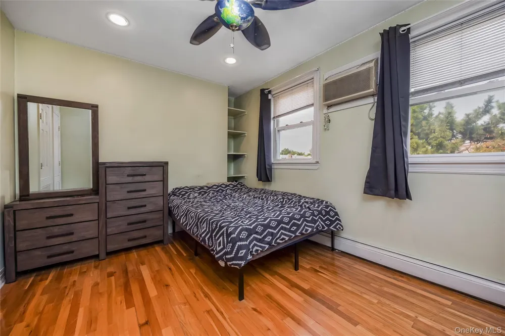 88-35 75th Avenue Glendale, NY 11385