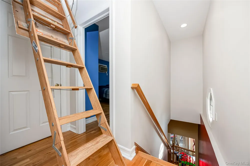 88-35 75th Avenue Glendale, NY 11385