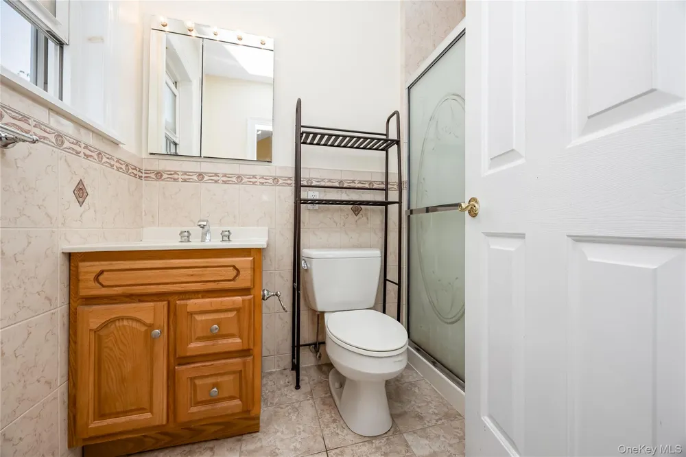 88-35 75th Avenue Glendale, NY 11385