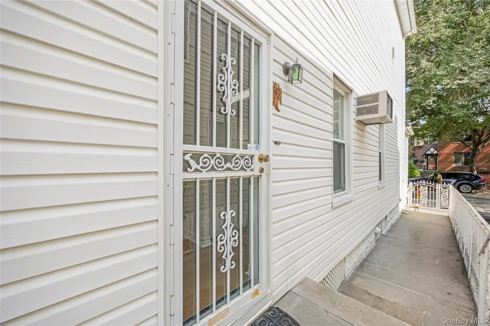 88-35 75th Avenue Glendale, NY 11385