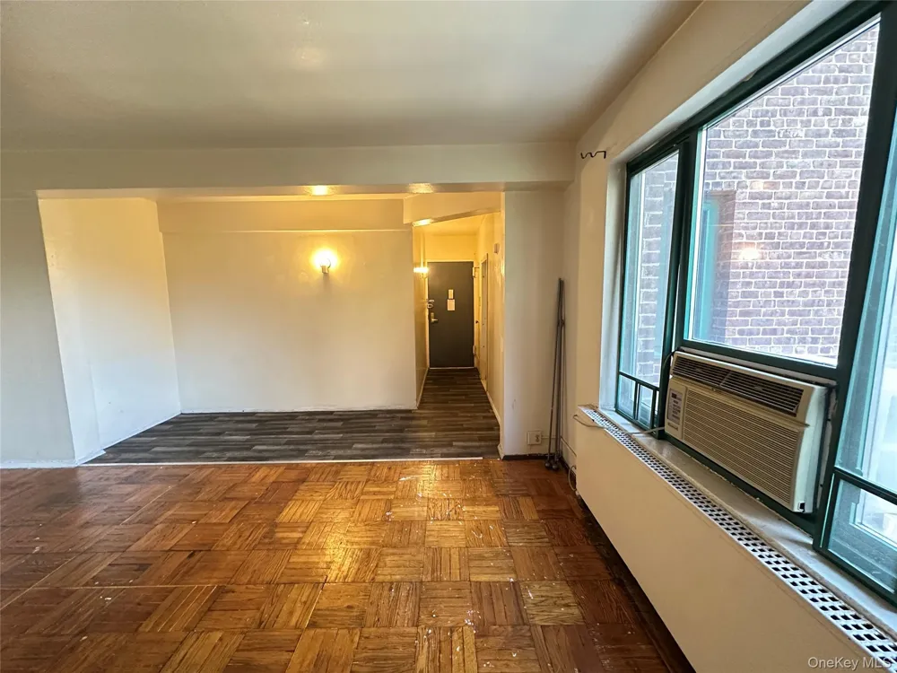1579 Metropolitan Avenue #6H Bronx, NY 10462