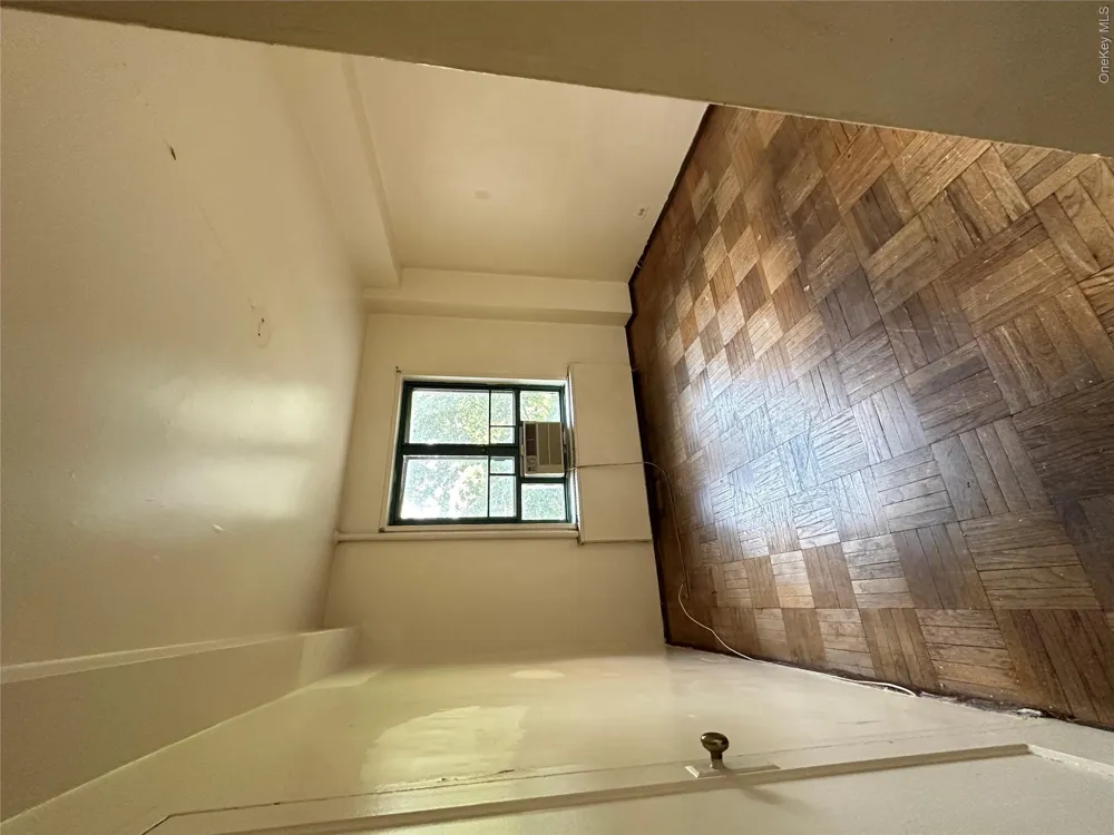 1579 Metropolitan Avenue #6H Bronx, NY 10462