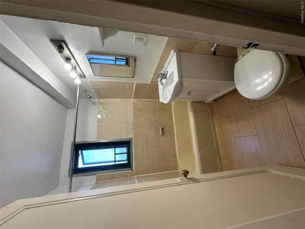 1579 Metropolitan Avenue #6H Bronx, NY 10462