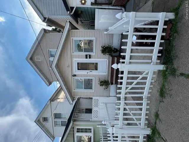 11522 124th Street South Ozone Park, NY 11420