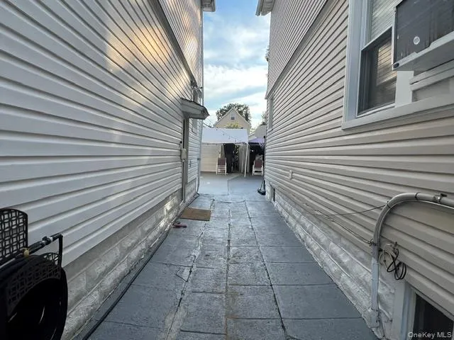 11522 124th Street South Ozone Park, NY 11420