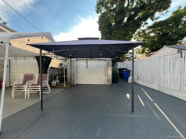 11522 124th Street South Ozone Park, NY 11420