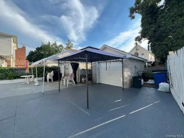 11522 124th Street South Ozone Park, NY 11420